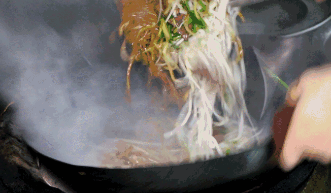 穿街过巷，只为到寮步吃一份地道的炒牛河！