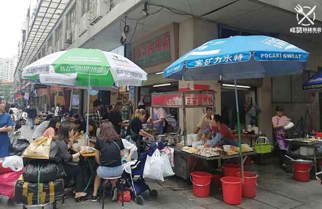 藏在『虎门寨商业街』的小食店，二十多年不变的情怀老味道！