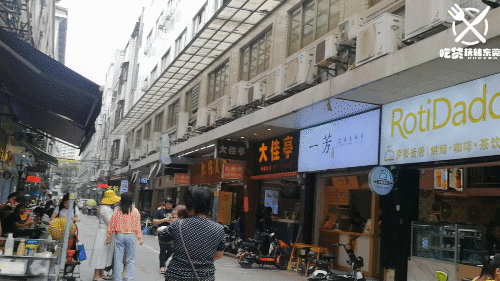 藏在『虎门寨商业街』的小食店，二十多年不变的情怀老味道！