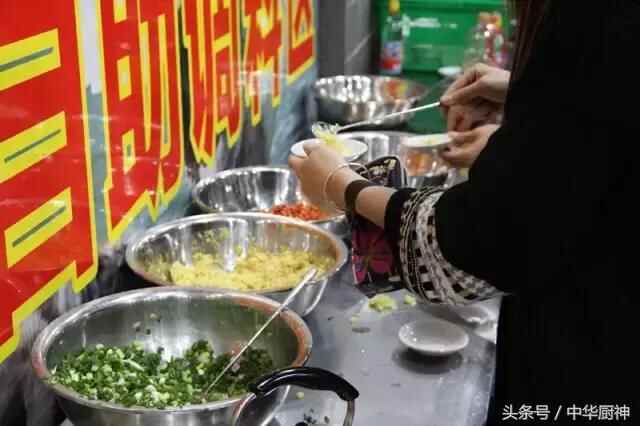 大岭山美食丨会着火的鹅开到大山啦！
