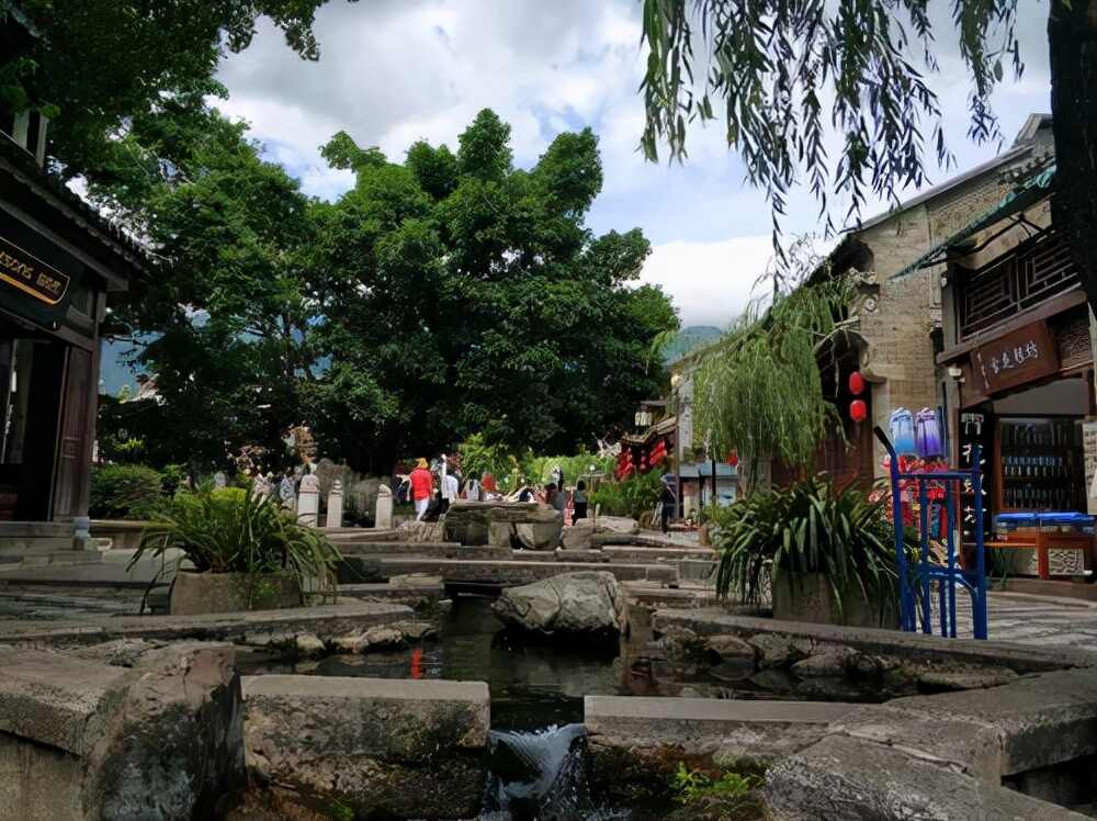 清溪古城：1700多年历史，有“西蜀咽喉，川北门户”之称