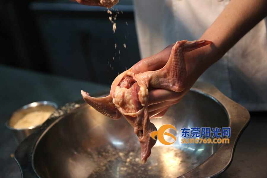 大朗这道美味你一定要尝 皮脆肉滑 价格还很亲民