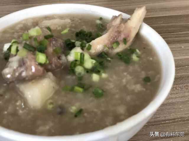 石龙隔壁23年老字号糖水店，最出名的竟然是…