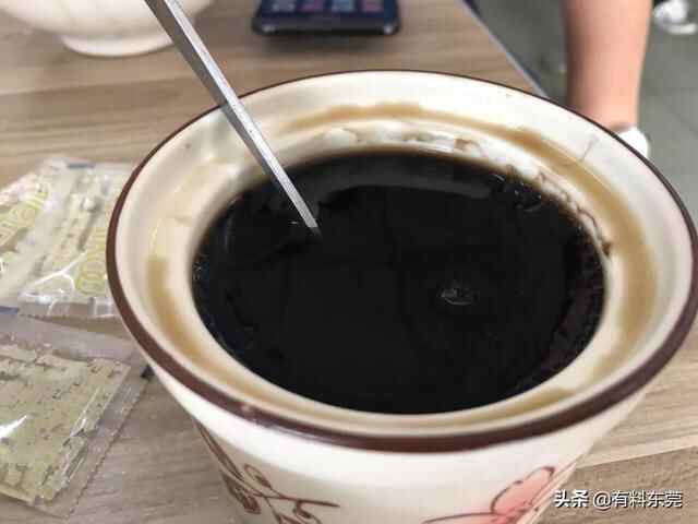 石龙隔壁23年老字号糖水店，最出名的竟然是…