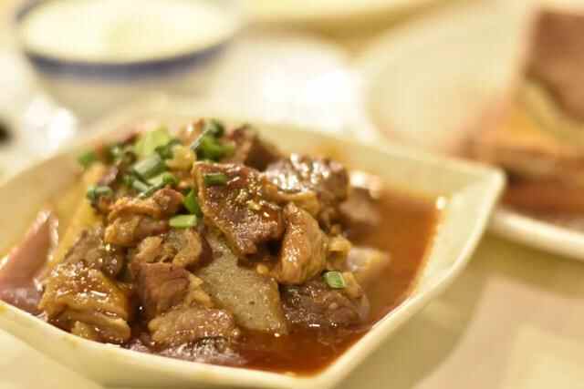 东莞这家茶餐厅曾是果汁店，从1996年开到现在，人称“莞中饭堂”
