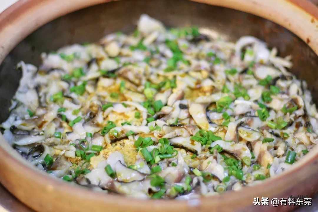 15年老字号！这碗鲜甜无骨的鲫鱼粥，驱车^^^