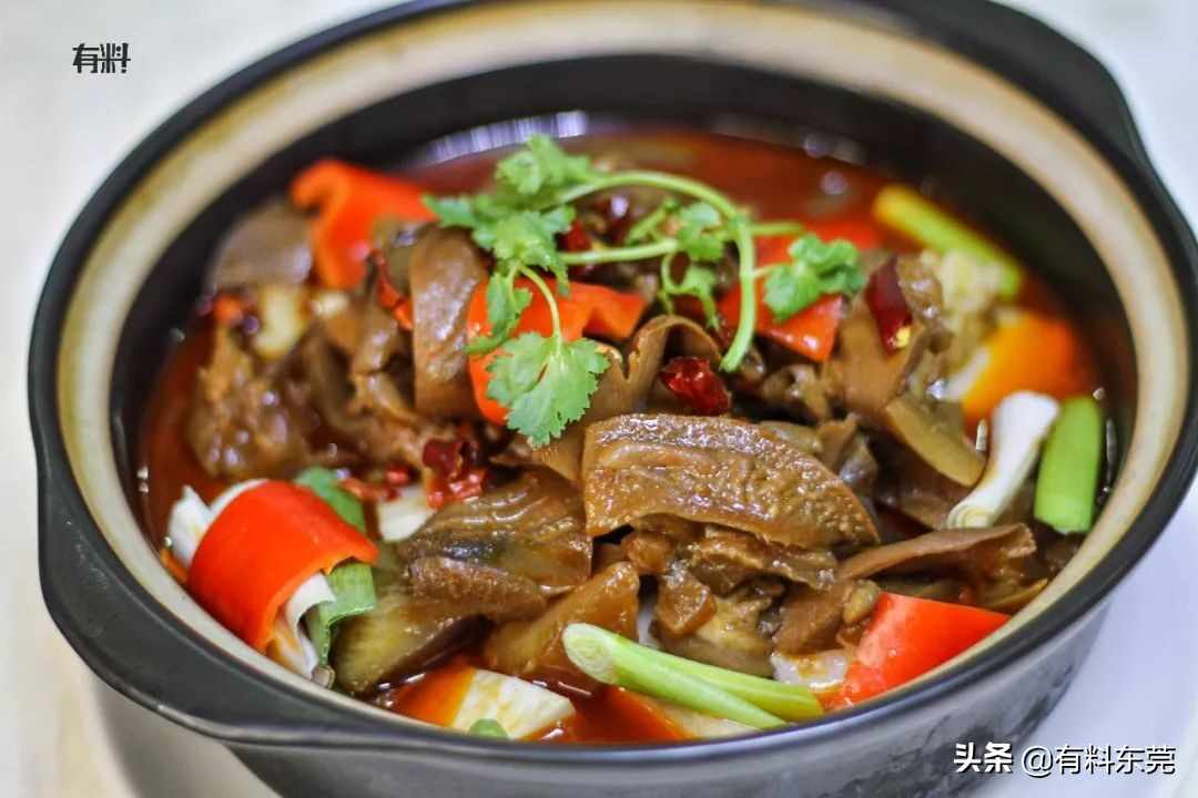 15年老字号！这碗鲜甜无骨的鲫鱼粥，驱车^^^