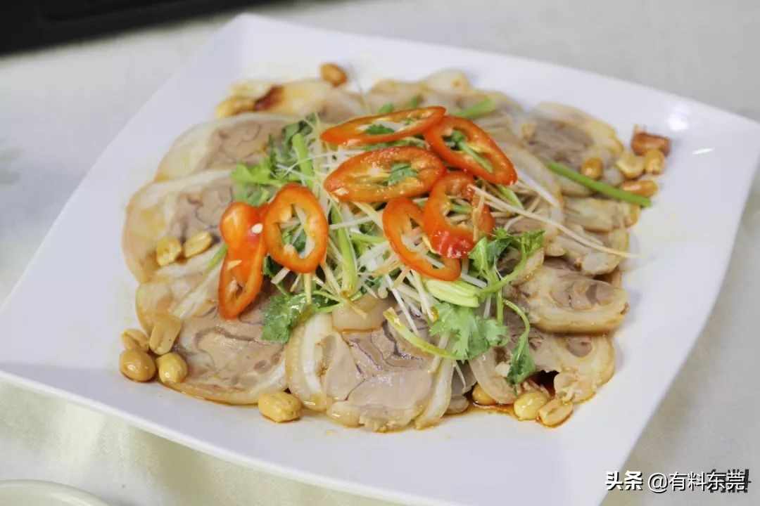 15年老字号！这碗鲜甜无骨的鲫鱼粥，驱车^^^