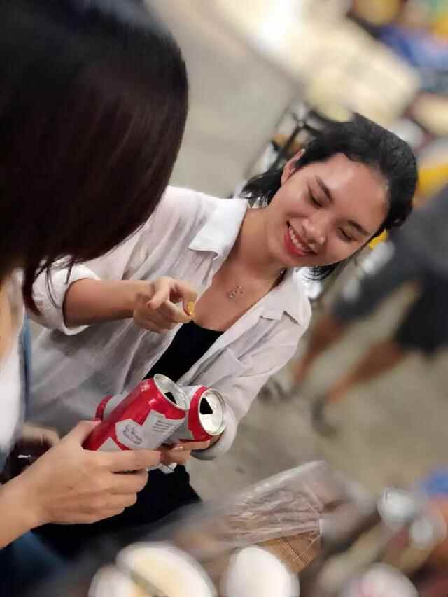 凤岗这些男女真会玩 美食的名义
