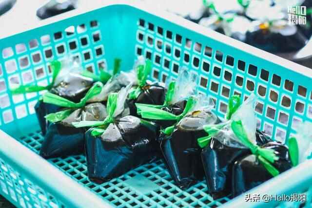 这家桥头粽球在揭阳卖了23年，一口吃出夏威夷果和甜酱油