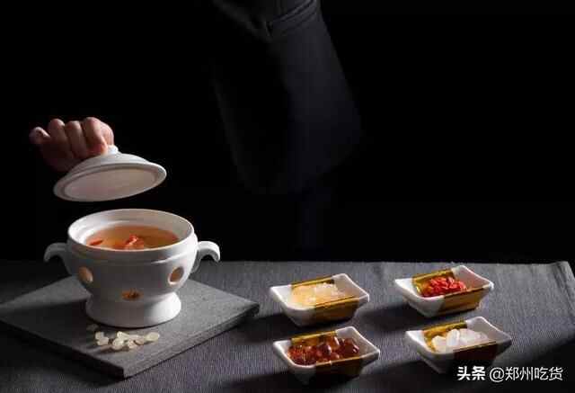 只要298元就可以享受海陆美食盛宴！我先吃为敬