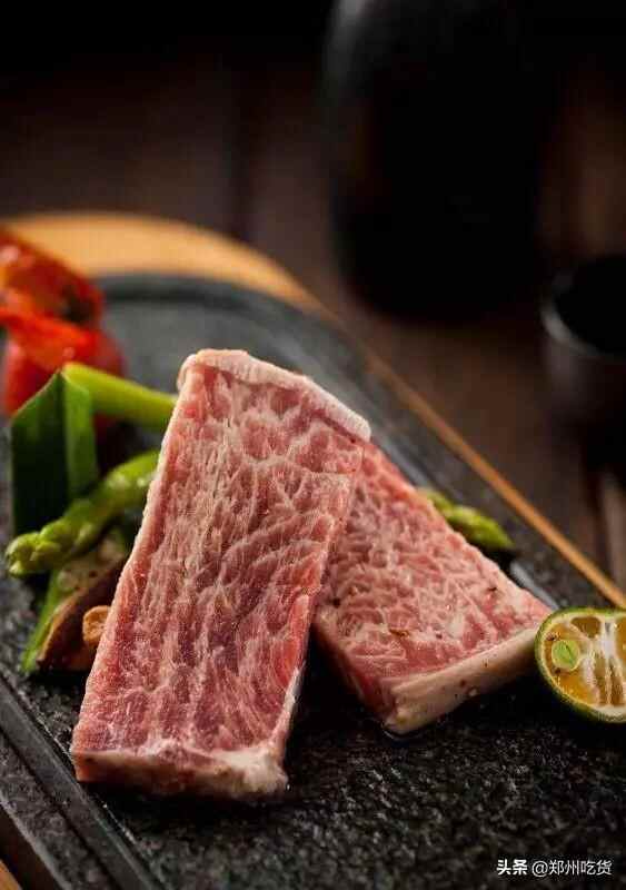 只要298元就可以享受海陆美食盛宴！我先吃为敬