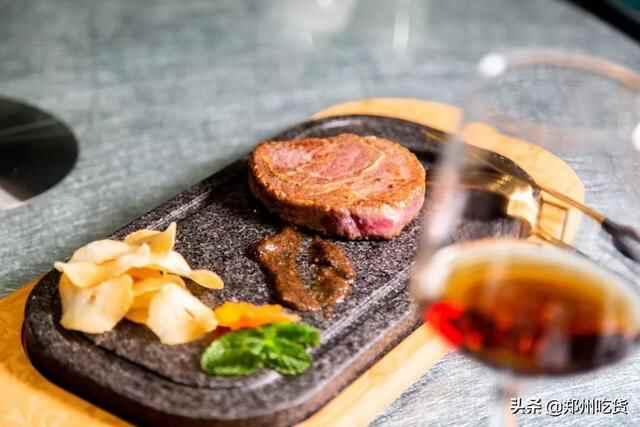 只要298元就可以享受海陆美食盛宴！我先吃为敬
