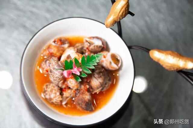 只要298元就可以享受海陆美食盛宴！我先吃为敬