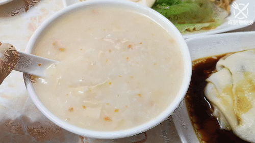 藏匿在万江公园旁的早餐店，每天人气爆棚排长龙