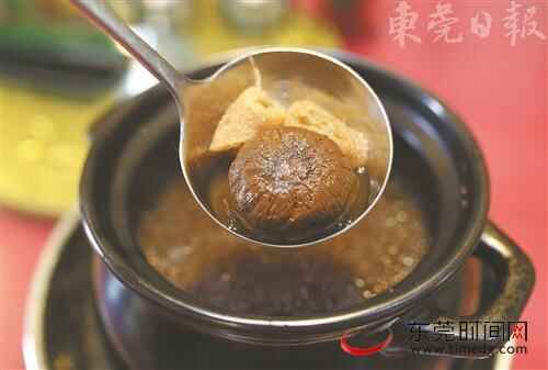 万江美女主厨的荷主题美食天地 中西结合“眷恋”家乡味道